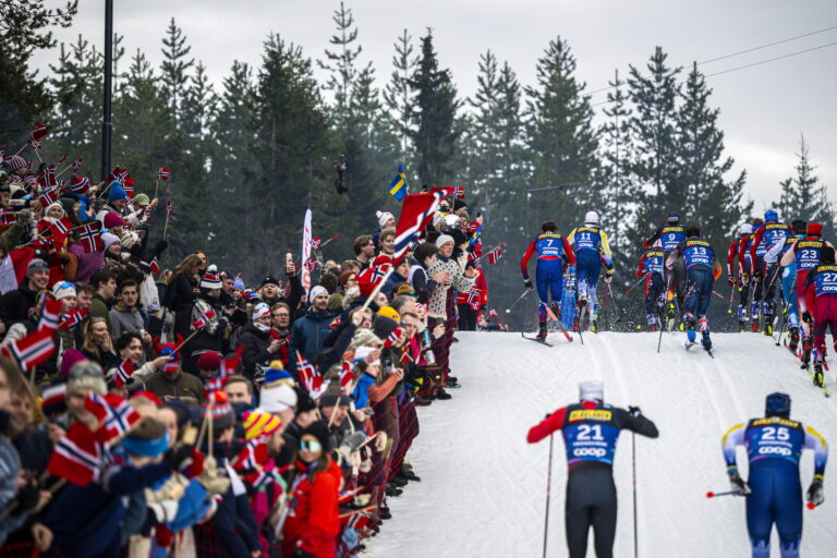 Spectators look on as William Poromaa of Sweden pass by in the men's 20 km free technique skiathlon during day 4 of the 2025 FIS Nordic Ski World Championships on March 1, 2025 in Trondheim.